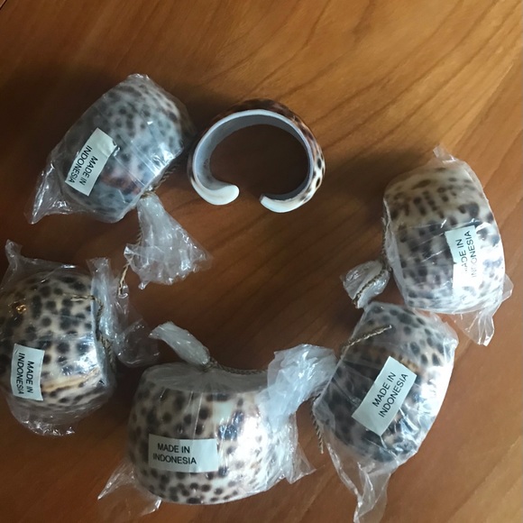 6 Shell Style Napkin Rings new. - Picture 6 of 8